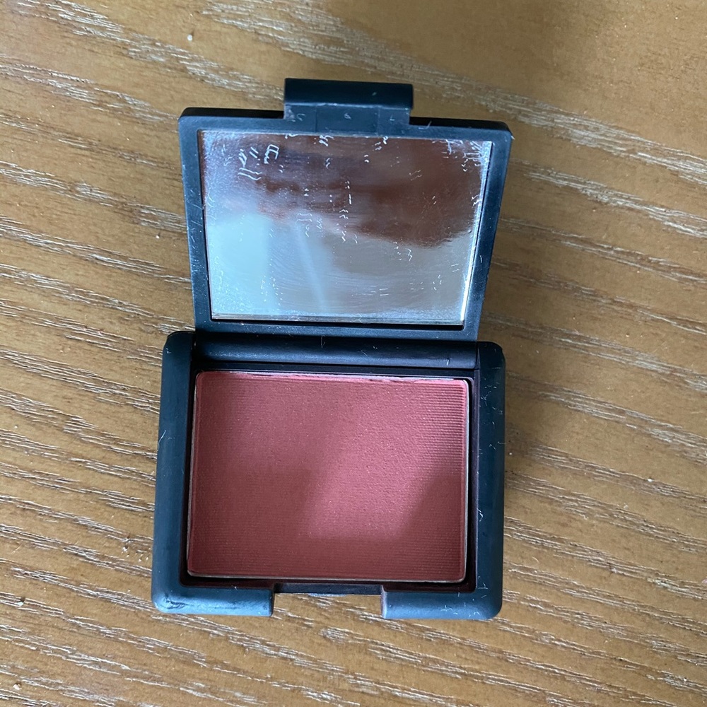 Nars blush